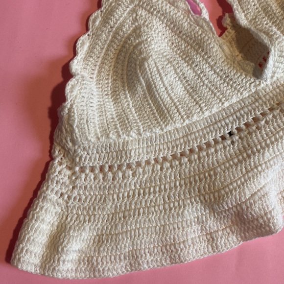 ✨BRAND NEW✨ GARAGE WHITE CROCHET TOP - Picture 7 of 7